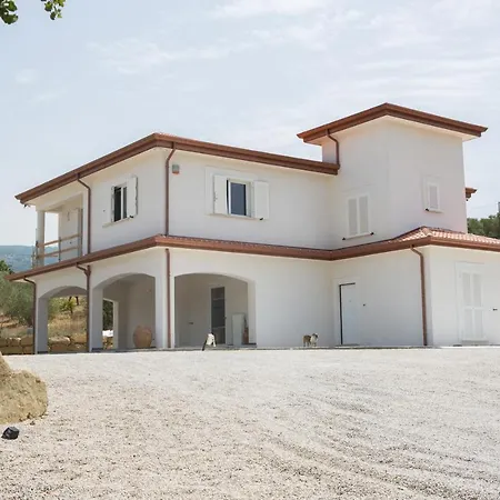 Melissa לינה וארוחת בוקר קסטלבאטה